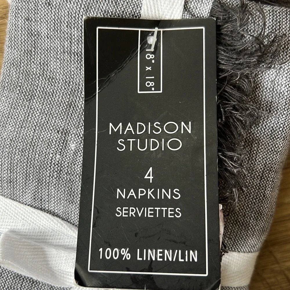 madison studio set of 4 gray frayed edge 100% linen napkins